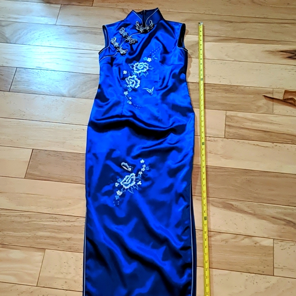 Elegant Blue Floral Maxi Dress